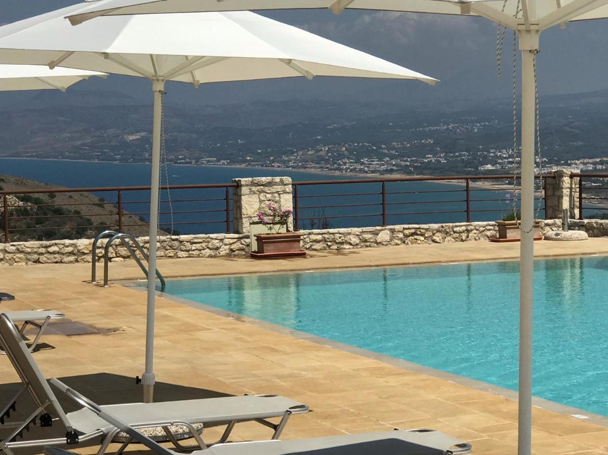 Arbutus - Relaxing Apartment With Fantastic Views Georgioupoli Esterno foto